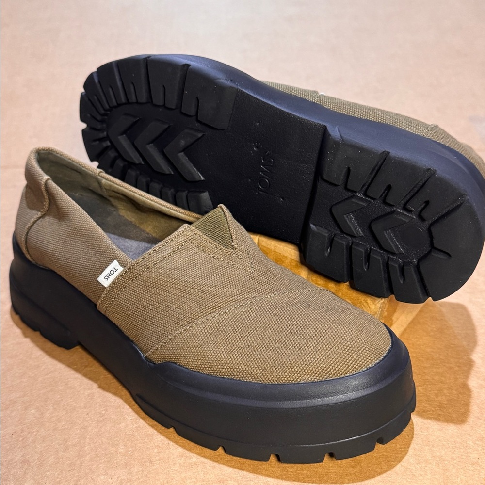TOMS Slip-On Platform Canvas Shoe